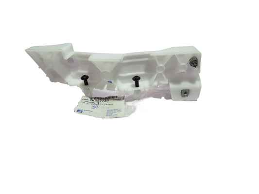 Suporte Guia Parachoque Dianteiro Direito Tracker 2021/2022 Original GM 26227736