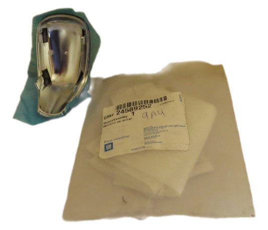 Inserto Botão Alavanca Câmbio Transmissão Manual Onix Tracker 17/23 Original GM 24589252