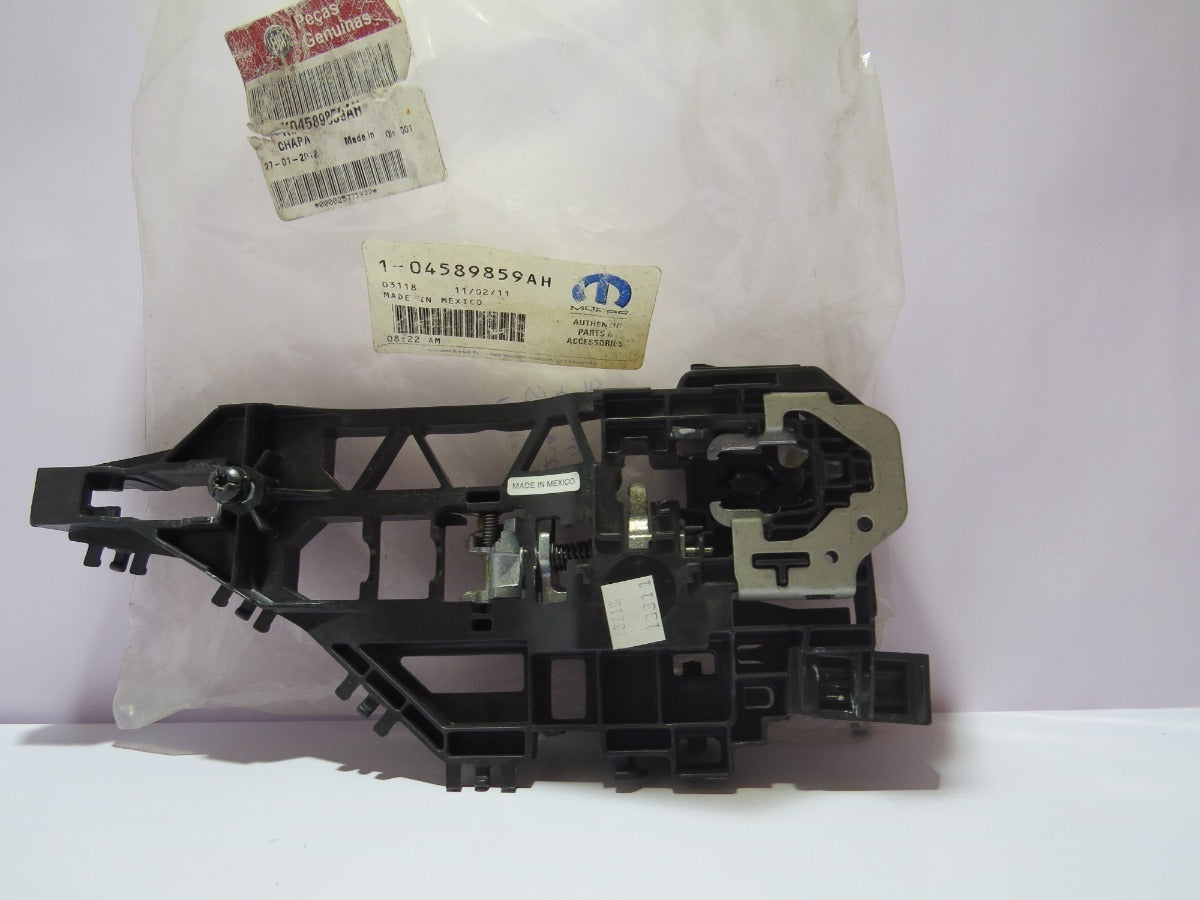 Suporte Maçaneta Porta Dianteira Lado Esquerdo Agile 10/14 Montana 13/19 Original GM 94737663