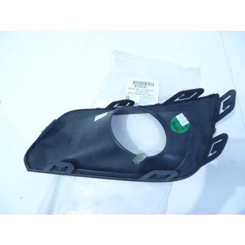 Moldura Farol de Milha Lado Esquerdo Onix Prisma 2017/2019 Original GM 52092365