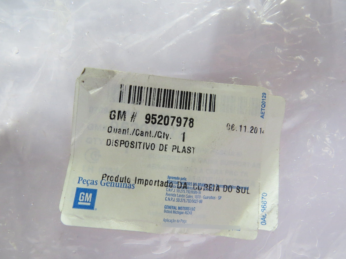 Trilho Guia Inferior Esquerdo Parachoque Chevrolet Cruze 2015/2016 Original GM 95207978
