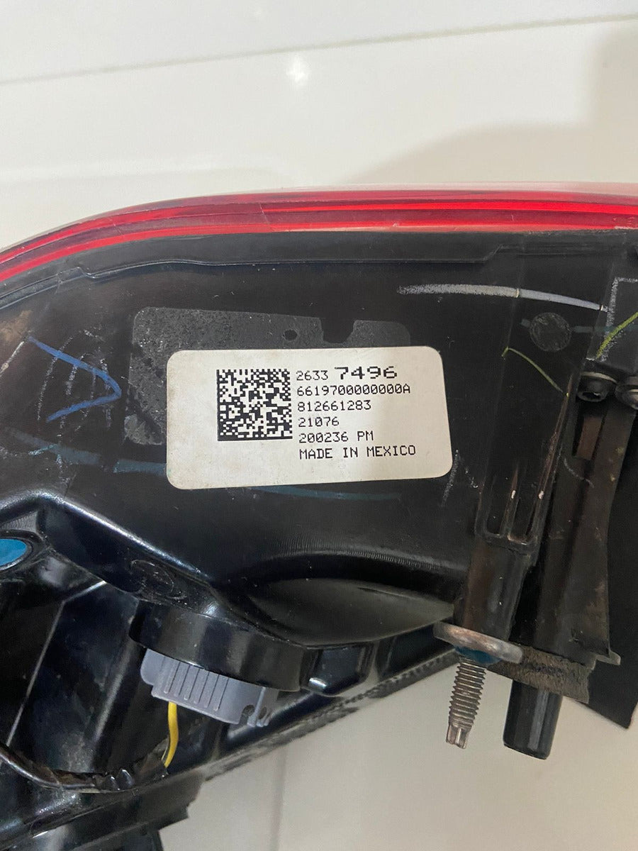 Lanterna Traseira Esquerda Onix 2020/2023 Original GM 26393727
