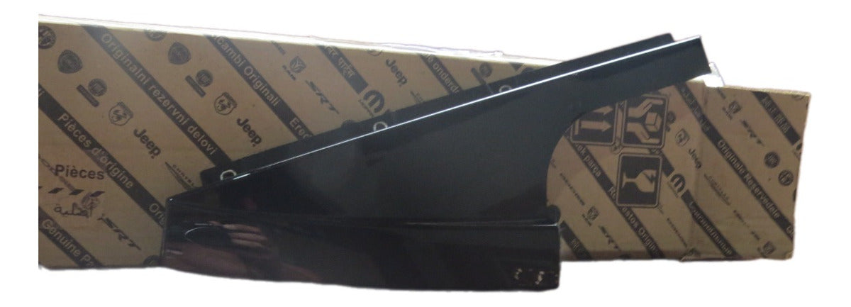 Moldura Coluna Traseira Lado Direito Fiat Toro 2016/2021 Original 100232500