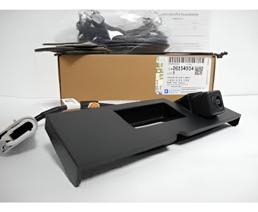 Câmera Ré Nova Tracker LTZ 2020/2022 Original GM 26234034