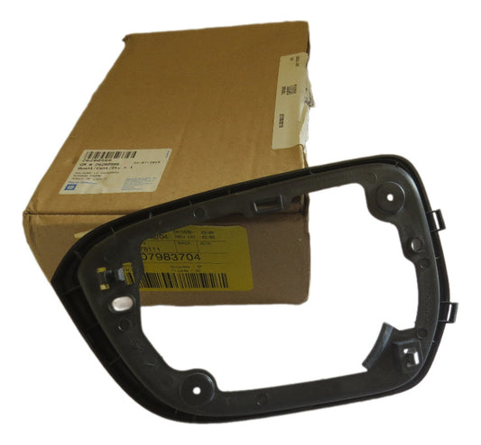 Moldura de Fixação do Retrovisor Direito Onix 2019/2020 Original GM 26280566