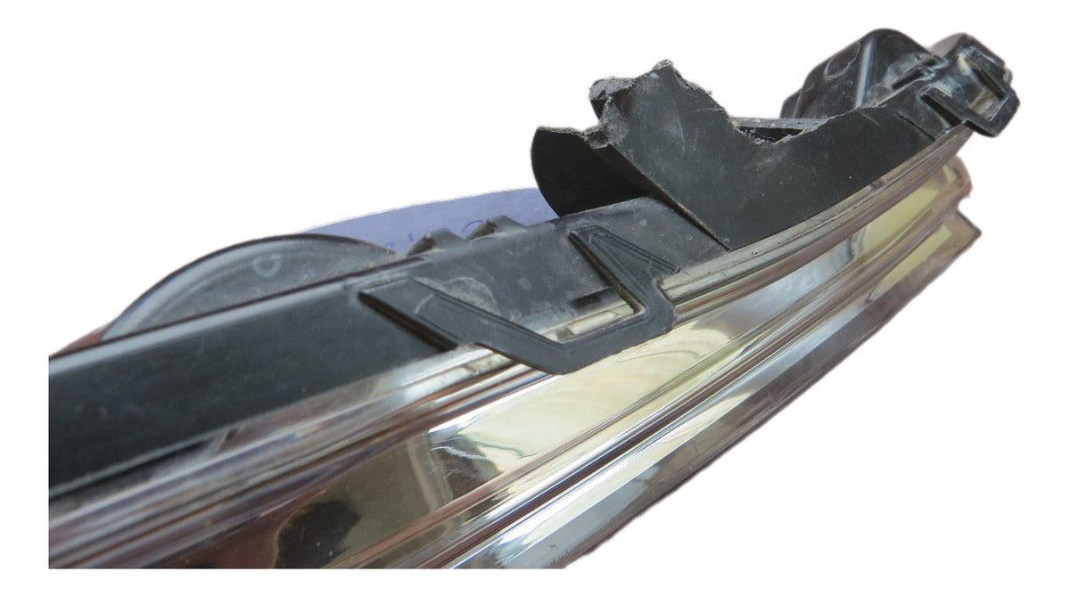 Lanterna LED de Milha Esquerda Onix 2019/2020 Original GM 26699751