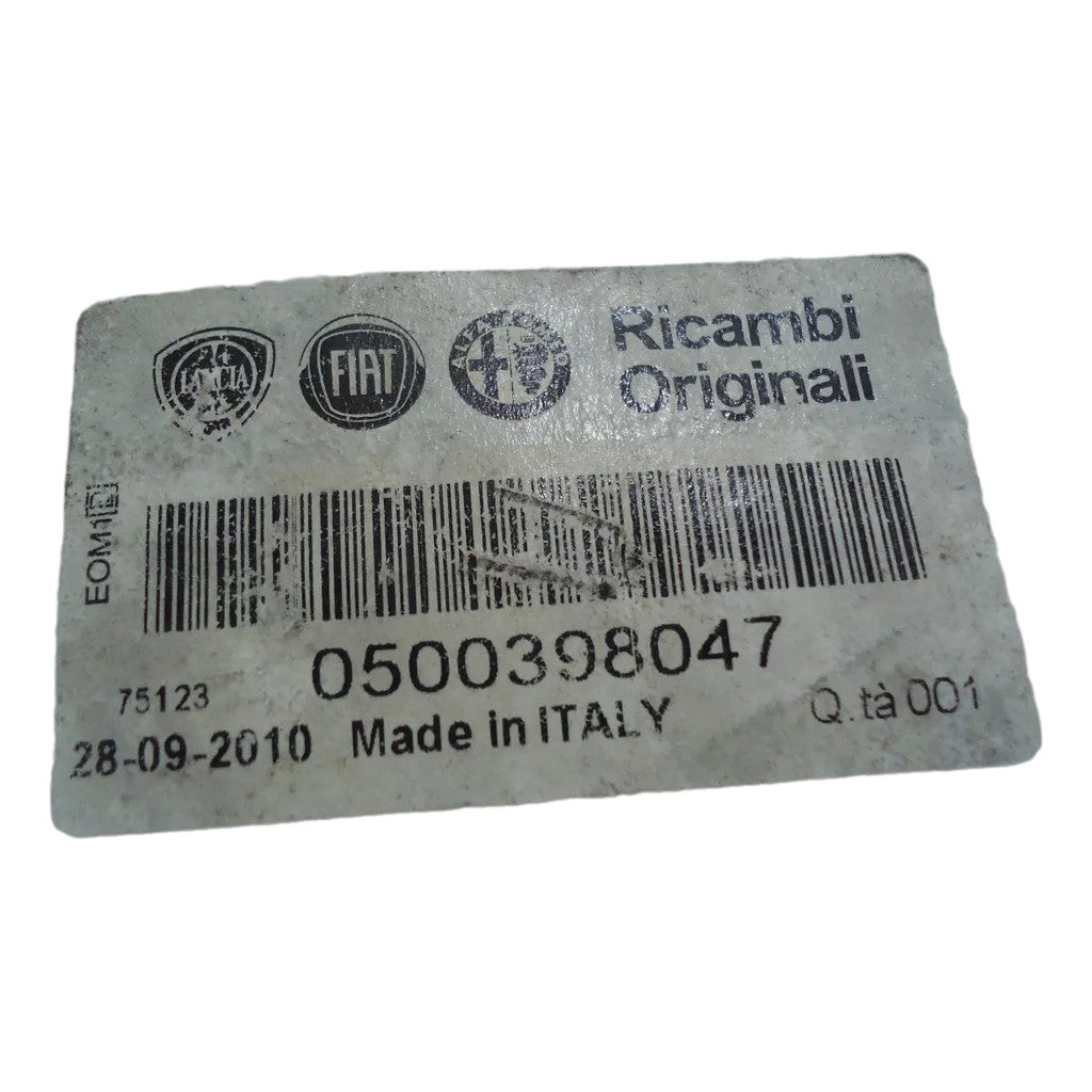 Tampa Lateral Bico Injetor Fiat Ducato 2006 a 2017 Novo Original 500398047