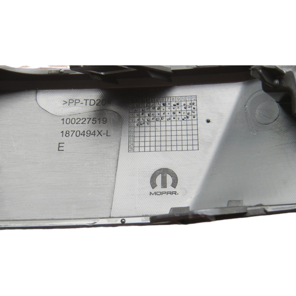 Moldura Farol de Milha Esquerdo – Fiat Mobi