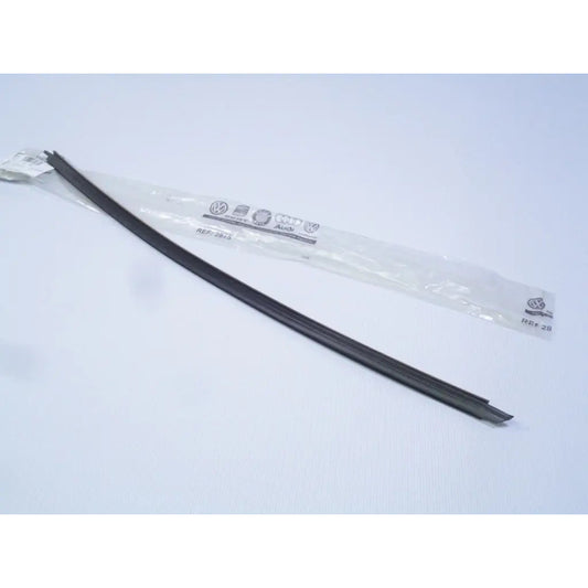 Borracha Moldura Lateral Direita Para-brisa VW Saveiro 2000 a 2002 G2