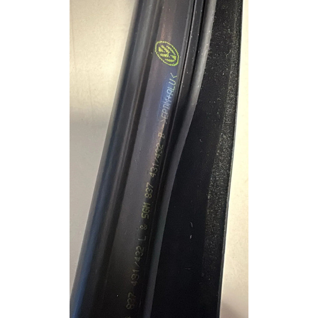 Canaleta Trilho Borracha Vidro Dianteiro Esquerdo VW Golf Original 5G4837431K