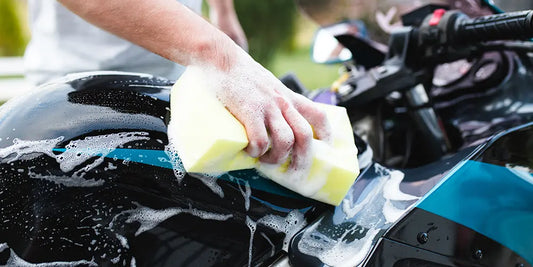 Os Melhores Cuidados para a Pintura e Peças do Seu Carro ou Moto 🚗🏍️