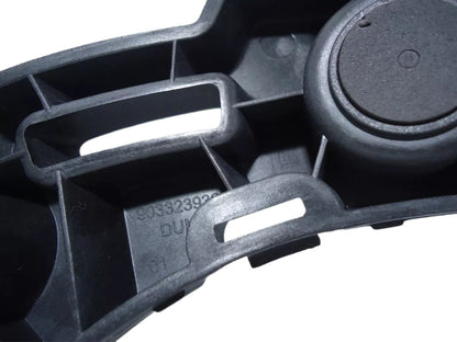 Guia Parachoque Traseiro Lado Direito Tracker 2021/2022 Original GM 26279909