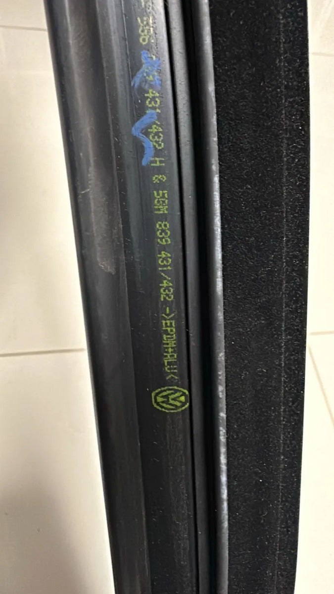 Canaleta Trilho Borracha Porta Traseira Ld Golf Original