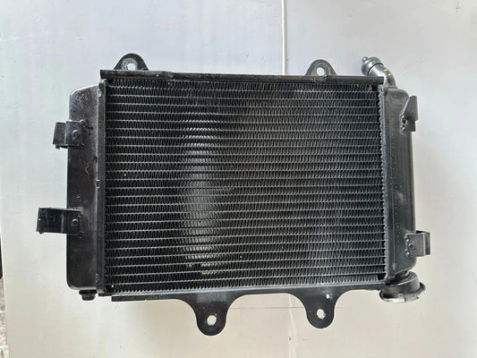 Radiador Bajaj Dominar 400 Para Reparo