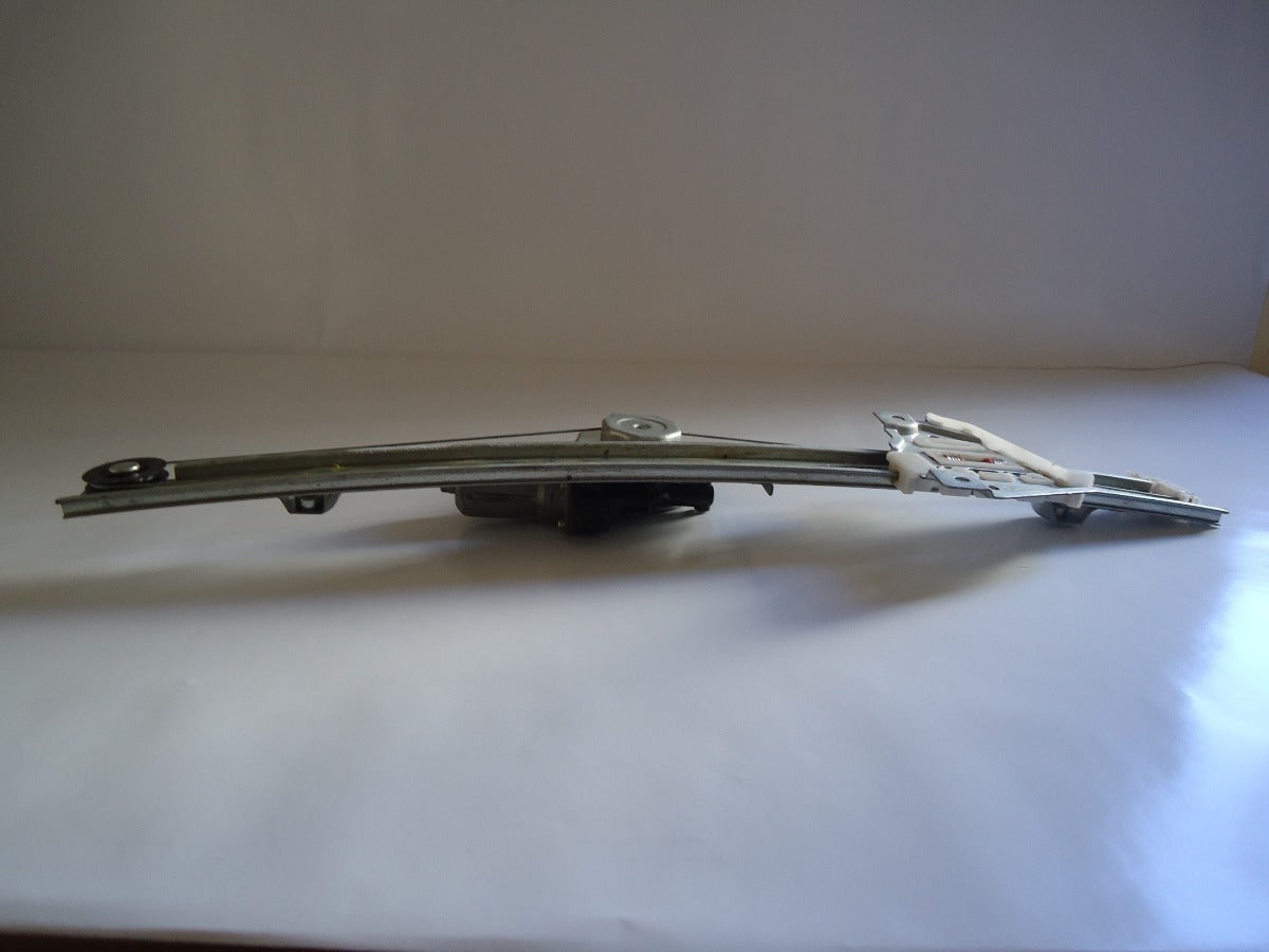 Máquina de Vidro Porta Traseira Direita Grand Vitara 2005/2016 Original Suzuki 8350165J01