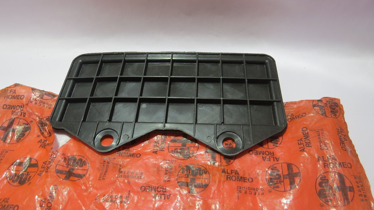 Acabamento Interno Alfa Romeo 164 1991/1997 Original com Detalhe Rachado 82428883