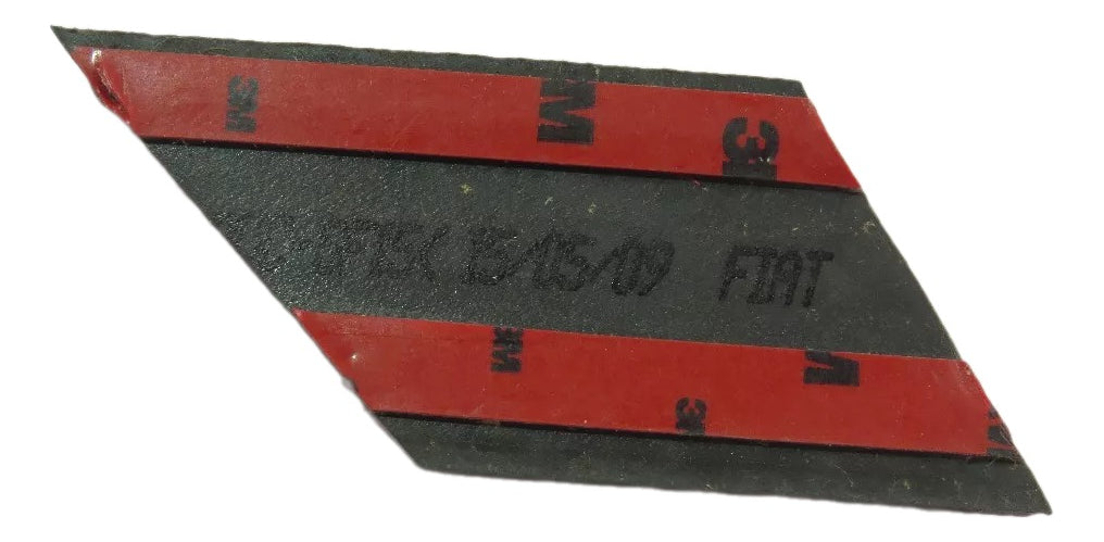 Friso Pequeno Porta Traseira Lado Esquerdo Uno Mille 2004/2013 Original Fiat 100184546