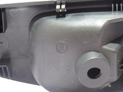 Maçaneta Interna Porta Traseira Lado Direito Idea 2011/2016 Original Fiat 100187198