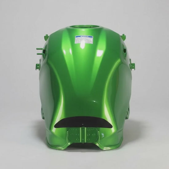 Vídeo do tanque de combustível Kawasaki Versys-X 300 verde