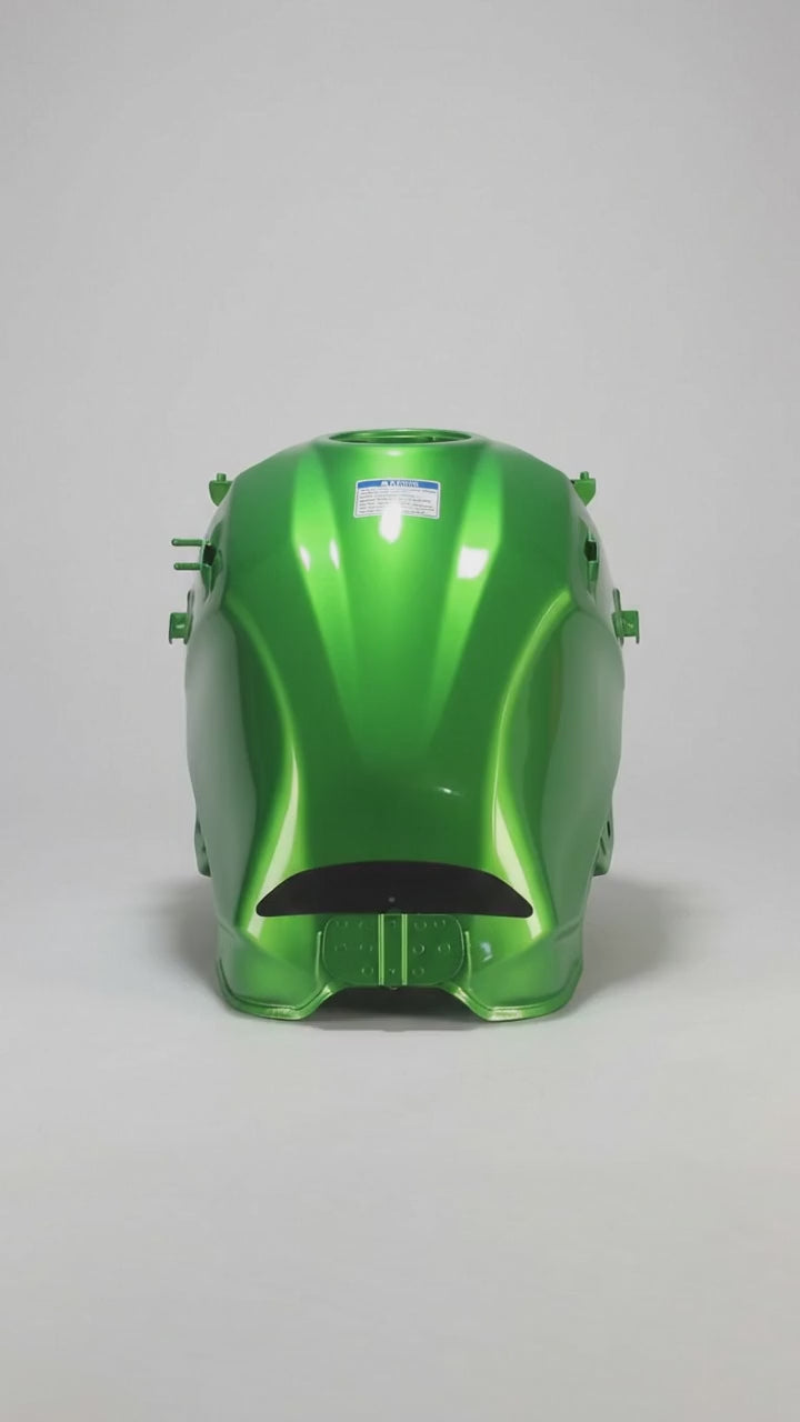 Vídeo do tanque de combustível Kawasaki Versys-X 300 verde