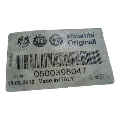 Tampa Lateral Bico Injetor Fiat Ducato 2006 a 2017 Novo Original 500398047