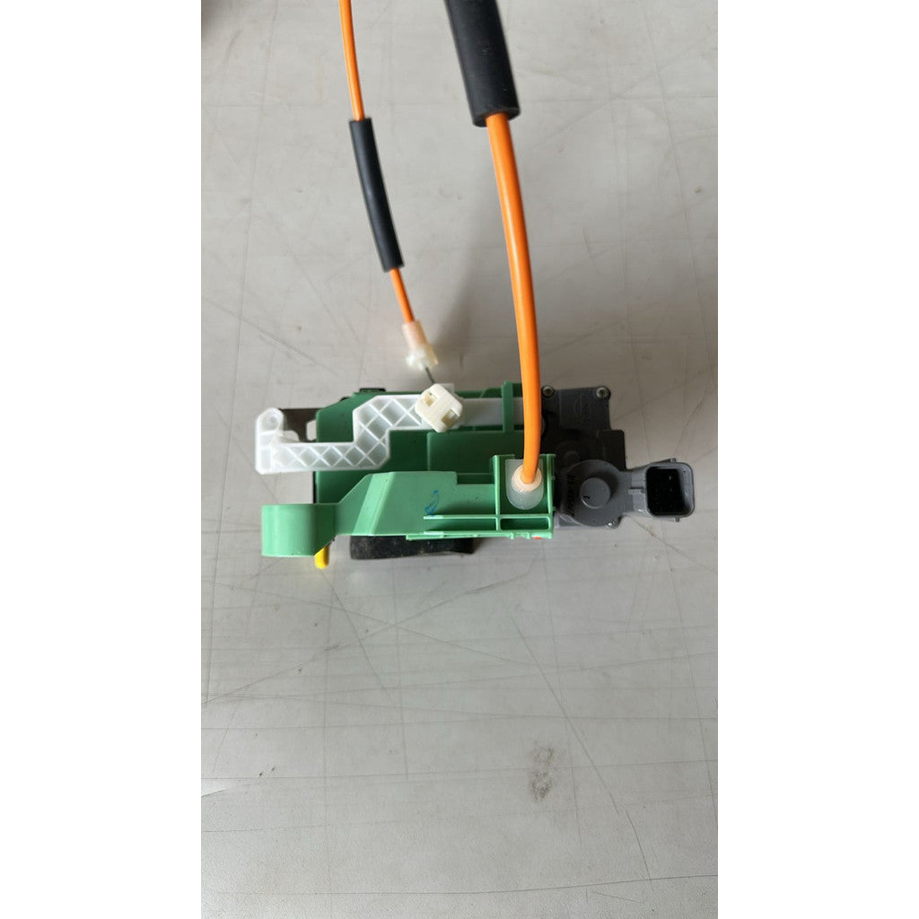 Fechadura Porta Traseira Lateral Fiat Punto 2013 a 2017 51878895