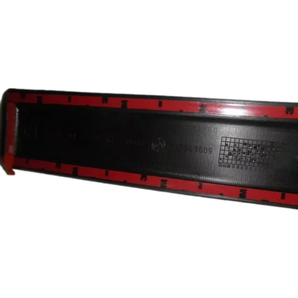 Friso Porta Dianteira Lado Direito Fiat Palio 4 Portas 2008 a 2012 Original 50901650