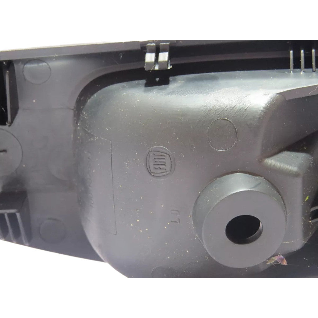 Maçaneta Interna Porta Traseira Lado D Fiat Idea 2011 a 2016 Original 100187198