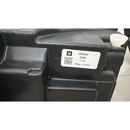 Par de Farol Cherolet GM Tracker 2021 a 2025 Original