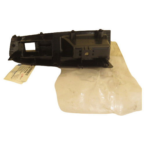 Moldura Interruptor Porta Traseira Lado Esquerdo GM Cruze 2012 a 2012 Original 94811338