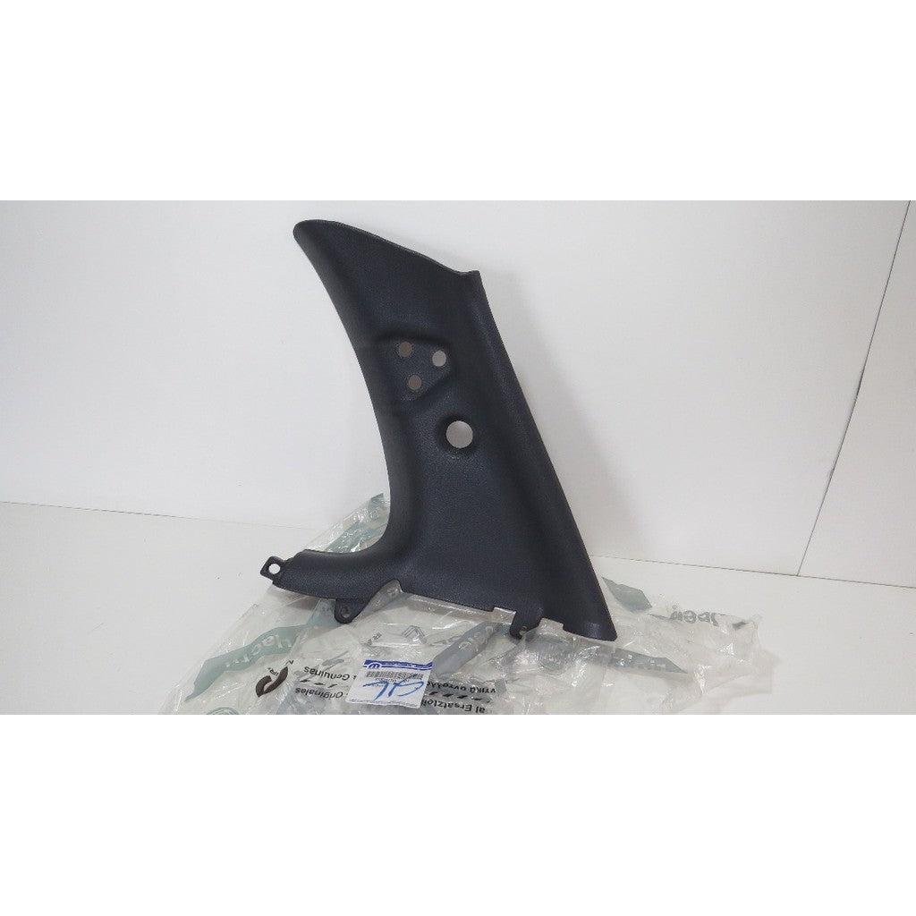 Moldura Acabamento Coluna Traseira Lado Direito Fiat Palio 2001 a 2007 Original 735291753