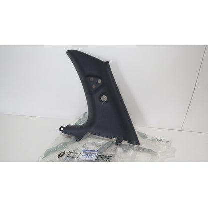 Moldura Acabamento Coluna Traseira Lado Direito Fiat Palio 2001 a 2007 Original 735291753