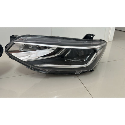 Par de Farol Cherolet GM Tracker 2021 a 2025 Original