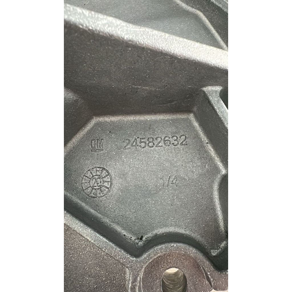 Suporte Compressor do Ar Condicionado GM Onix Prisma Original 24582632