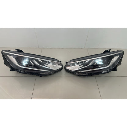 Par de Farol Cherolet GM Tracker 2021 a 2025 Original