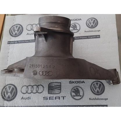 Caixa Rolamento Lado Direito Traseiro Kombi 80/14 2115012542 Original Vw