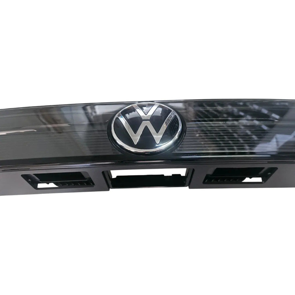 Moldura de Tampa de Porta Malas Vw 2gp827577bfod Cor Preto