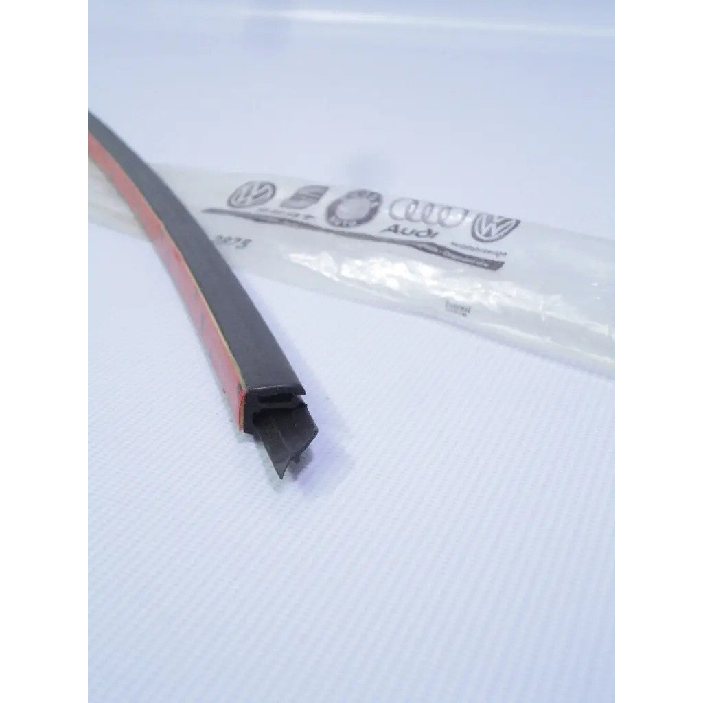 Borracha Moldura Lateral Direita Para-brisa VW Saveiro 2000 a 2002 G2
