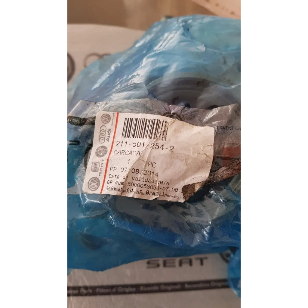 Caixa Rolamento Lado Direito Traseiro Kombi 80/14 2115012542 Original Vw