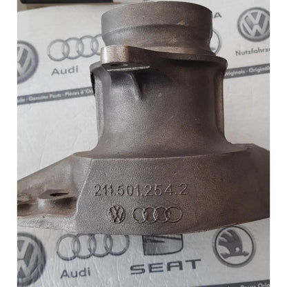 Caixa Rolamento Lado Direito Traseiro Kombi 80/14 2115012542 Original Vw