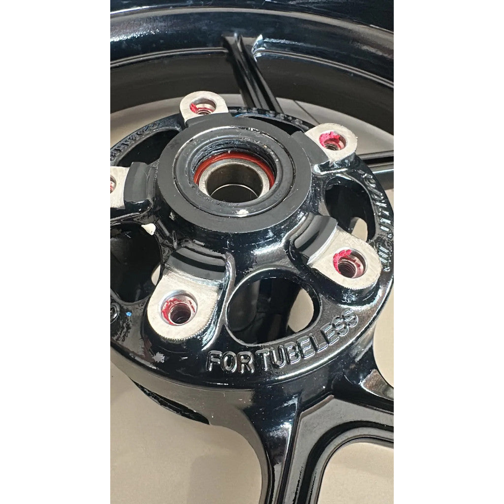 Roda Dianteira Detalhe – Kawasaki Versys