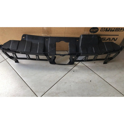 Suporte Grade Dianteira Suzuki Vitara 2017 2018 Novo Original 7212154p0