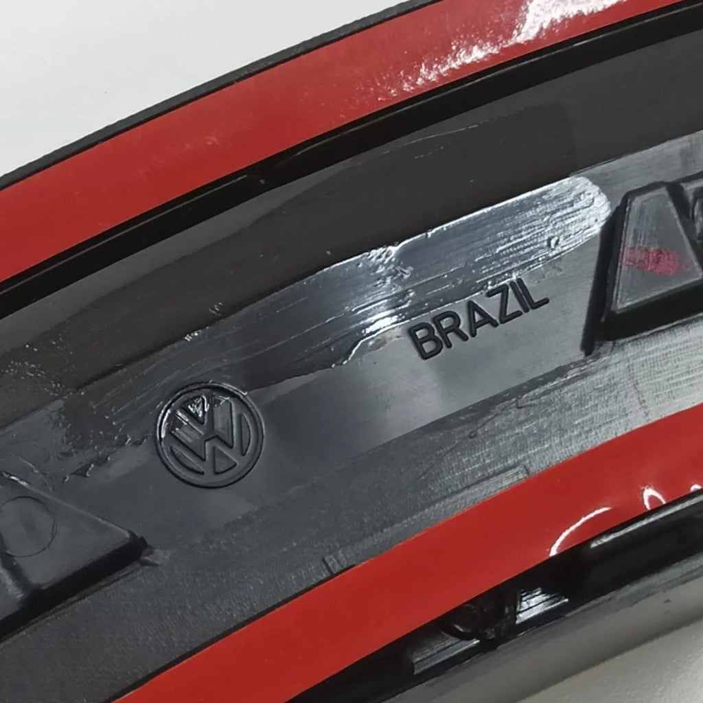 Moldura Paralama Traseiro Esquerdo Preto – Volkswagen Fox