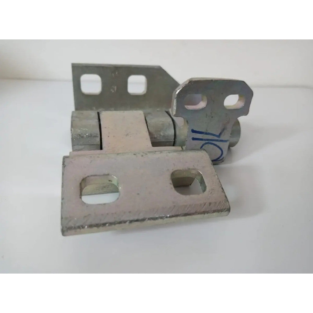 Dobradiça Inf Porta Traseira Esq Adv – Fiat Doblo