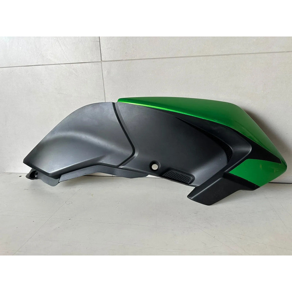Carenagem Aba Lateral Tanque Direita Bajaj Dominar 400