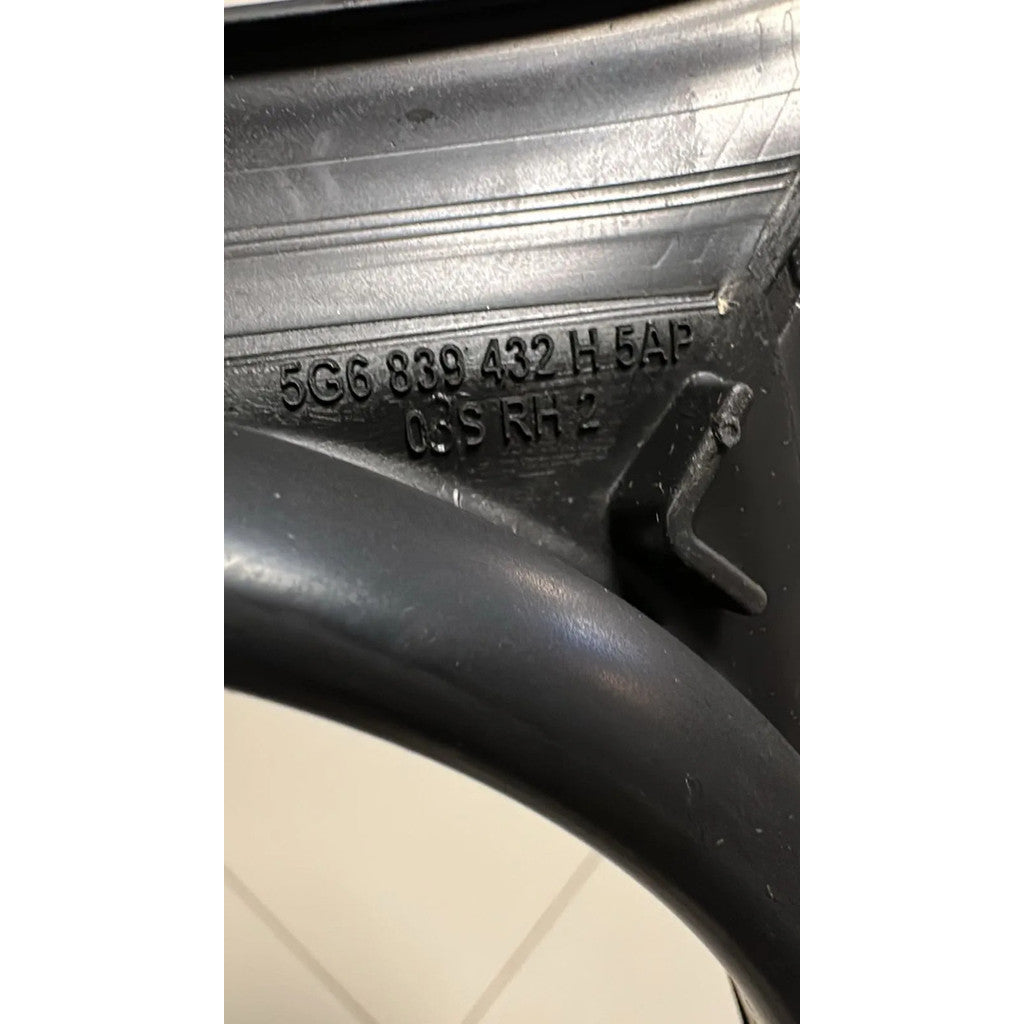 Canaleta Trilho Borracha Porta Traseira Lado Direito VW Golf Original 5G6839432
